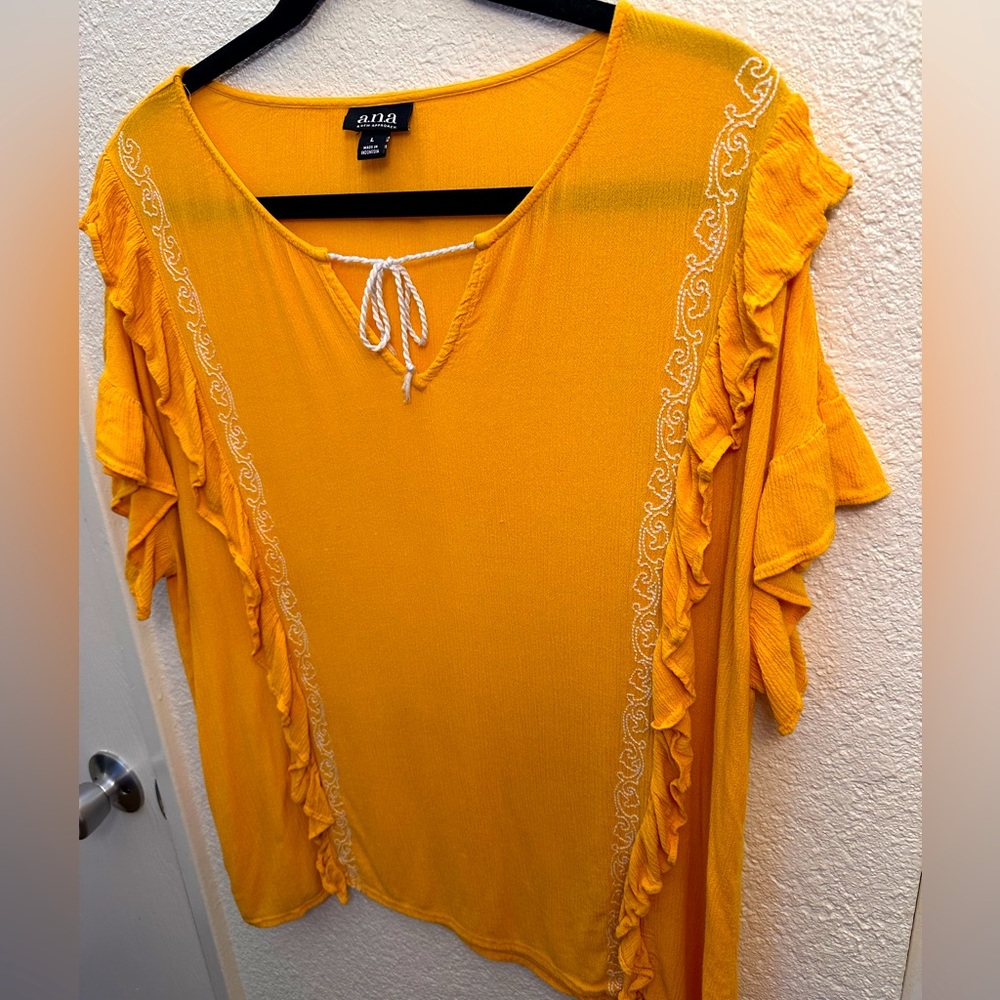 A.N.A Women's Yellow Ruffle Top